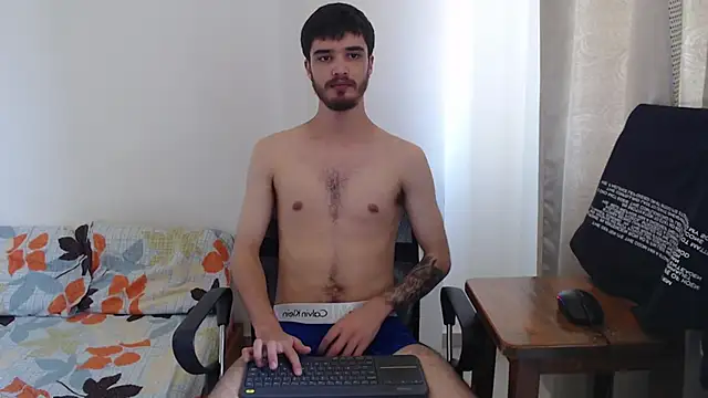 Snapshot of Aleex_Miller chatting on 11, 11, 2025 Aleex Miller online show from 11, 11, 2025