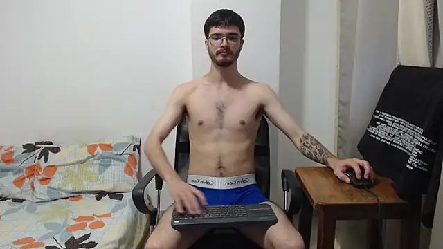 Snapshot of Aleex_Miller chatting on 12, 11, 2025 Aleex Miller online show from 12, 11, 2025