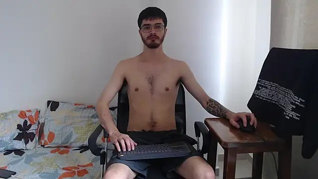 Snapshot of Aleex_Miller chatting on 13, 11, 2025 Aleex Miller online show from 13, 11, 2025