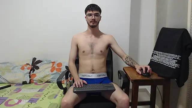 Snapshot of Aleex_Miller chatting on 22, 11, 2025 Aleex Miller online show from 22, 11, 2025