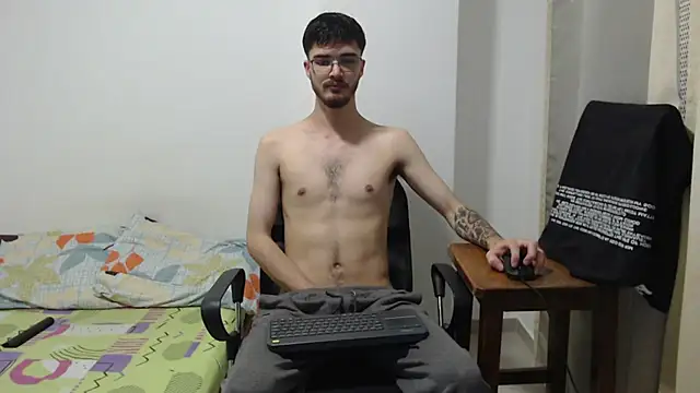 Snapshot of Aleex_Miller chatting on 23, 11, 2025 Aleex Miller online show from 23, 11, 2025