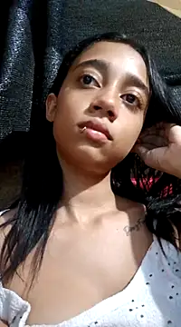 Zoe Sweett18 online show from 13, 3, 2025