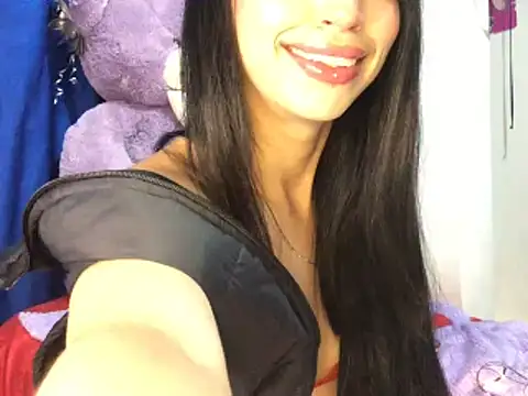 Snapshot of MiaFlamesxxx chatting on 3, 2, 2025 MiaFlamesxxx online show from 3, 2, 2025