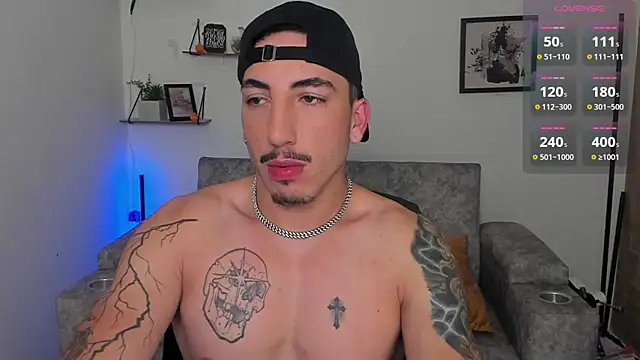 Snapshot of dylanspencer28 chatting on 30, 10, 2025 dylanspencer28 online show from 30, 10, 2025