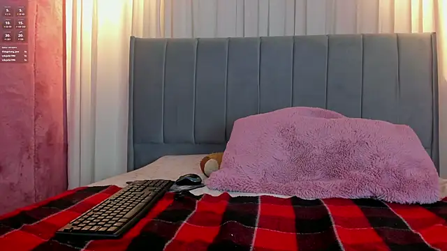 Snapshot of camilapersy chatting on 10, 2, 2025 camilapersy online show from 10, 2, 2025