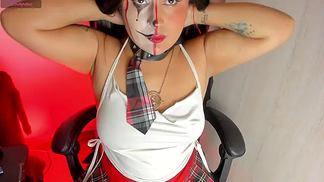 VanneCute1 online show from 1, 11, 2025