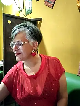 ilonna2025 online show from 19, 4, 2026