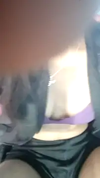 Snapshot of Leoni_G chatting on 2, 2, 2025 Leoni G online show from 2, 2, 2025