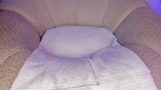 cutte hanna18 online show from 1, 10, 2025