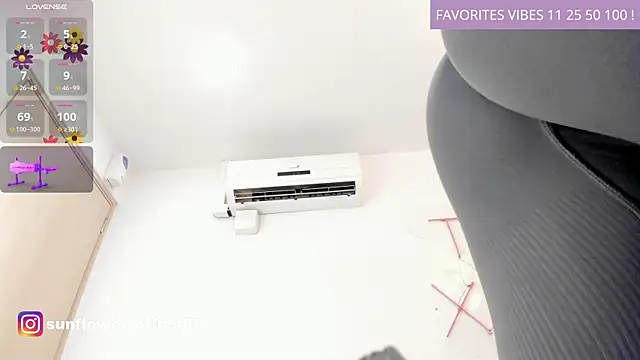 LissMonroe online show from 28, 1, 2025