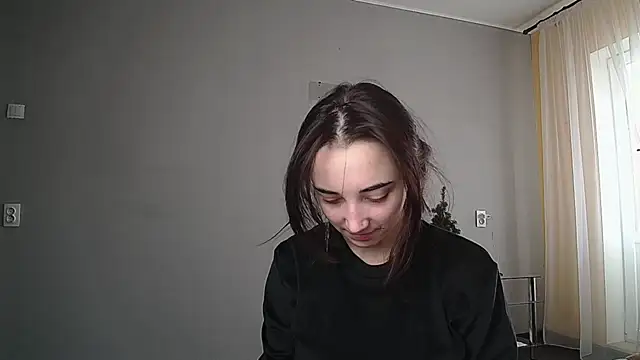 Eva Gloryy online show from 18, 2, 2025