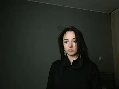 Eva Gloryy online show from 25, 2, 2025