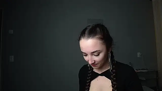 Eva Gloryy online show from 21, 3, 2025