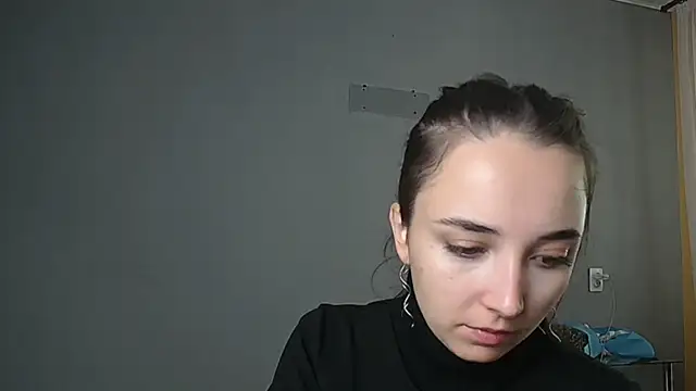 Eva Gloryy online show from 12, 10, 2025