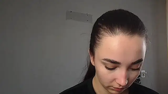 Eva Gloryy online show from 10, 2, 2026