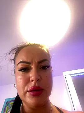 HotLivv69 online show from 28, 9, 2025