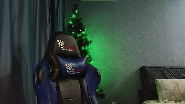 HotBrandyX online show from 5, 12, 2025