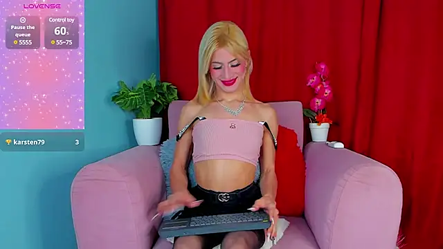 Snapshot of Samantha_Rolon chatting on 9, 2, 2025 Samantha Rolon online show from 9, 2, 2025