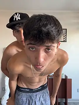 Snapshot of TusBellakitos chatting on 3, 3, 2025 TusBellakitos online show from 3, 3, 2025