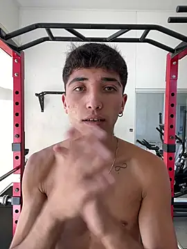 Snapshot of TusBellakitos chatting on 5, 3, 2025 TusBellakitos online show from 5, 3, 2025