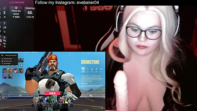 Snapshot of EveBaker04 chatting on 9, 3, 2025 EveBaker04 online show from 9, 3, 2025