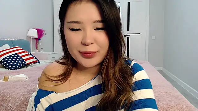 Snapshot of Minamin_20 chatting on 28, 9, 2025 Minamin 20 online show from 28, 9, 2025