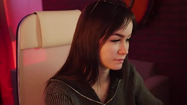 DakotaaJohnnson online show from 21, 3, 2025