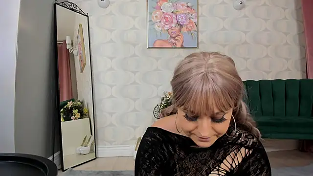 Snapshot of PatriciaSpice chatting on 1, 2, 2025 PatriciaSpice online show from 1, 2, 2025