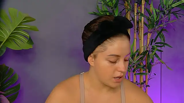 Snapshot of PatriciaSpice chatting on 19, 9, 2025 PatriciaSpice online show from 19, 9, 2025