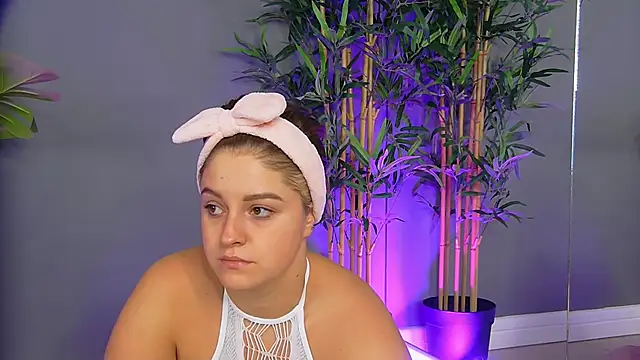 Snapshot of PatriciaSpice chatting on 11, 10, 2025 PatriciaSpice online show from 11, 10, 2025