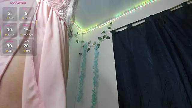 Snapshot of Odeth_ chatting on 2, 10, 2025 Odeth online show from 2, 10, 2025