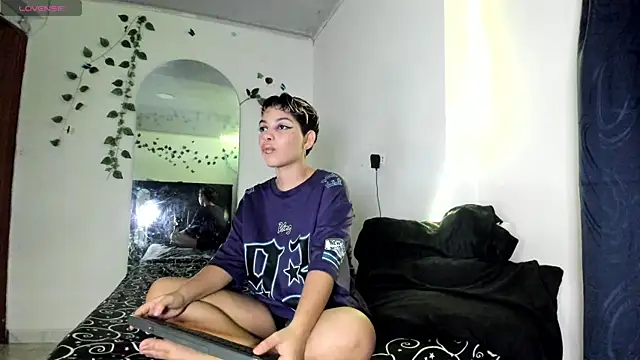 Snapshot of Odeth_ chatting on 11, 11, 2025 Odeth online show from 11, 11, 2025