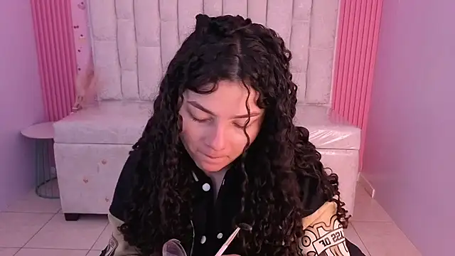 shalon diaz s online show from 24, 2, 2026