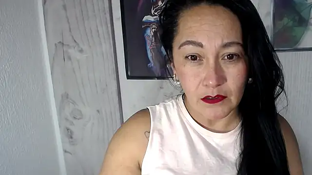 Snapshot of JULIANAWET69 chatting on 2, 12, 2025 JULIANAWET69 online show from 2, 12, 2025