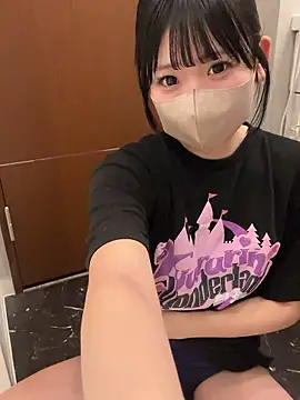 Snapshot of shina_mo_n_ch chatting on 4, 12, 2025 shina mo n ch online show from 4, 12, 2025