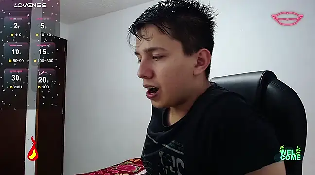 Snapshot of Alan_red chatting on 17, 3, 2025 Alan red online show from 17, 3, 2025