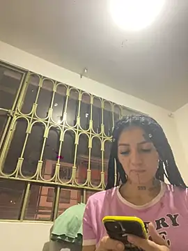 Snapshot of Molly_bishop chatting on 6, 2, 2025 Molly bishop online show from 6, 2, 2025