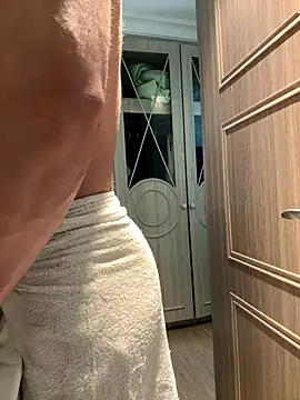 Snapshot of Ohhh_pleasure chatting on 18, 12, 2025 Ohhh pleasure online show from 18, 12, 2025