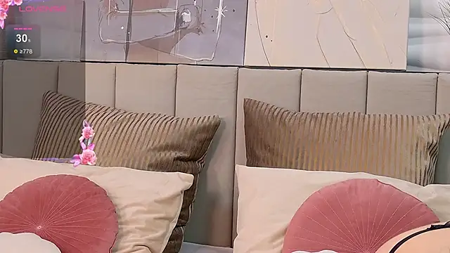 Elly Ross online show from 19, 3, 2025