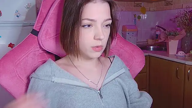 PamBeesly online show from 12, 4, 2026