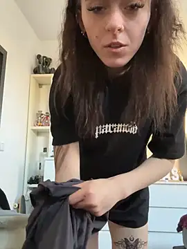 Ciara2004 online show from 18, 12, 2025