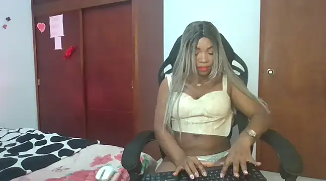 Snapshot of SaraYedid17 chatting on 23, 2, 2025 SaraYedid17 online show from 23, 2, 2025