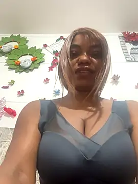 Snapshot of SaraYedid17 chatting on 19, 10, 2025 SaraYedid17 online show from 19, 10, 2025