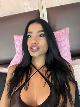 Bella Smiith  online show from 10, 11, 2025