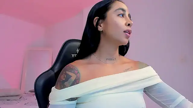 sophierooy22 online show from 31, 3, 2026