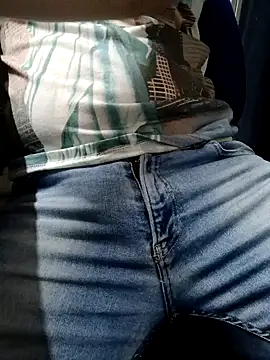 Snapshot of Greeneyes0820 chatting on 18, 11, 2025 Greeneyes0820 online show from 18, 11, 2025