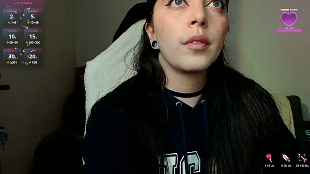 Snapshot of love_sharol_ chatting on 29, 7, 2026 love sharol online show from 29, 7, 2026