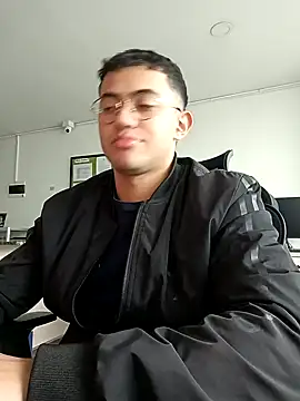 Thonny-becker online show from 8, 2, 2025