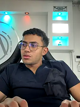 Thonny-becker online show from 24, 10, 2025