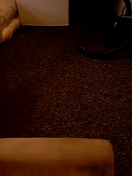 HotHornyEmmaX online show from 2, 4, 2026